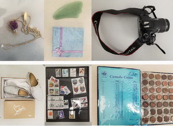 Photos du collier Serefina, pierre verte, appareil photo, chaussures Louboutin, collection des timbres-poste, collection des centimes